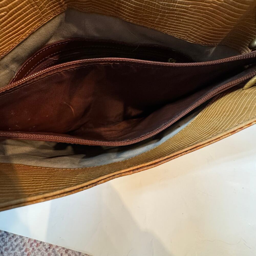 Brahmin Woven Tan and Brown Shoulder Bag - Picture 14 of 15
